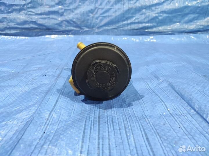 Бачок гидроусилителя (гур) Nissan Primera P12E 200