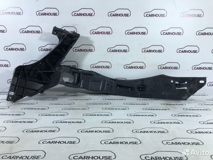 Крепление бампера переднее правое Volkswagen