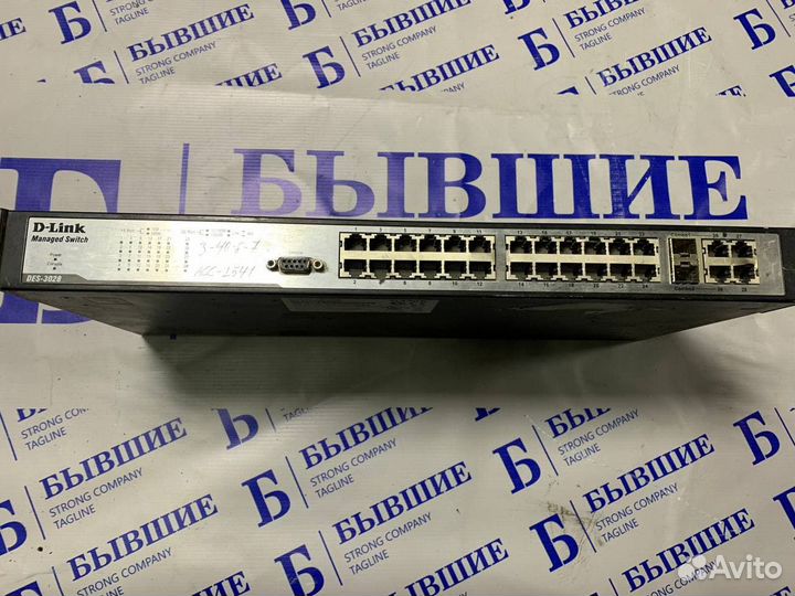 Коммутатор D-Link DES-3028