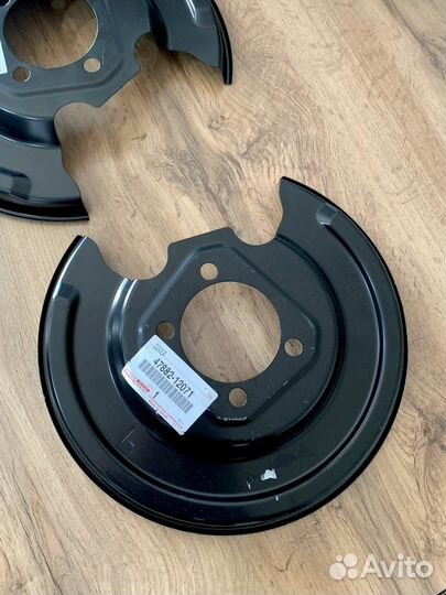 Пыльник тормозного диска Toyota Corolla 150