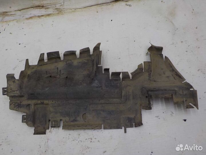 Дефлектор радиатора audi Q7