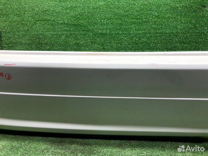 Бампер задний Toyota Estima MCR40