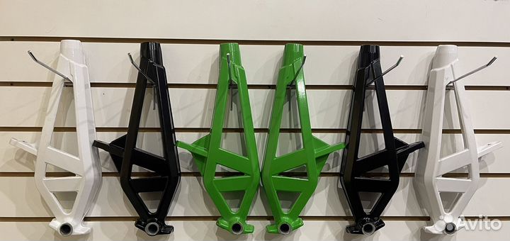 Кулак поворотный левый правый arctic CAT M/F/XF/ZR