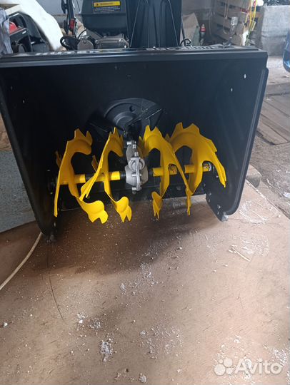 Снегоуборщик huter sgc 4800e