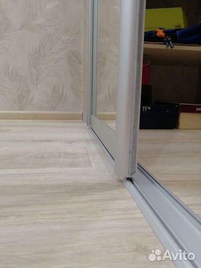 Щетка уплотнитель для шкафа-купе