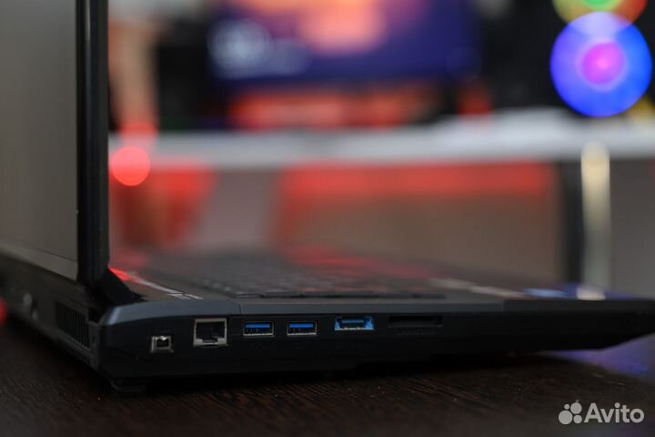 Clevo / Sager / Eurocom / DNS p170em i7 32Gb 7970