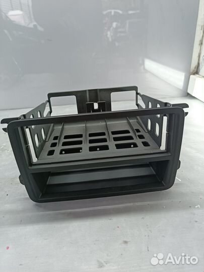 Ящик передней консоли Skoda Rapid