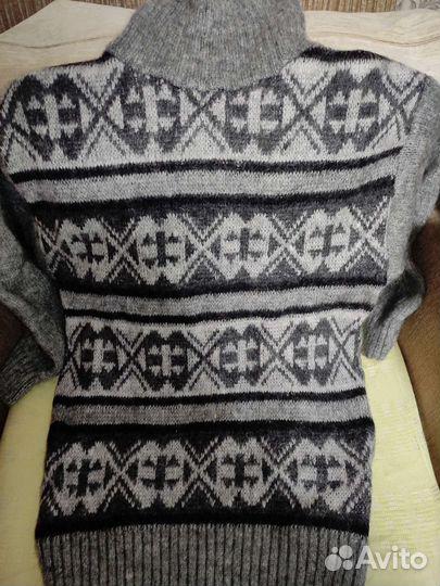 Джемпер шерстяной