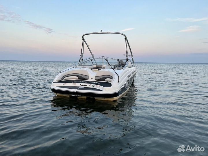 Продам катер Yamaha 212X
