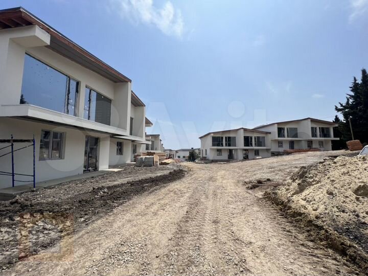 Таунхаус 186,5 м² на участке 1 сот.