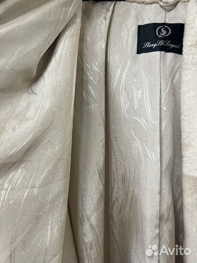 Шуба мутоновая с капюшоном