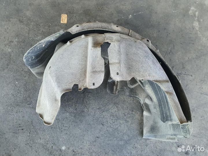 Подкрылок зад право c Audi A5 8T3 cala