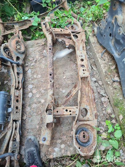 Подрамник задний Ford Focus 3 1.6 2013