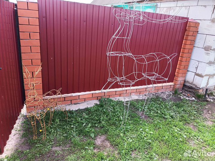 Садовый олень фигура