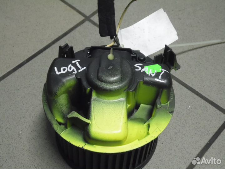 Моторчик печки Рено Логан 1 Сандеро 1