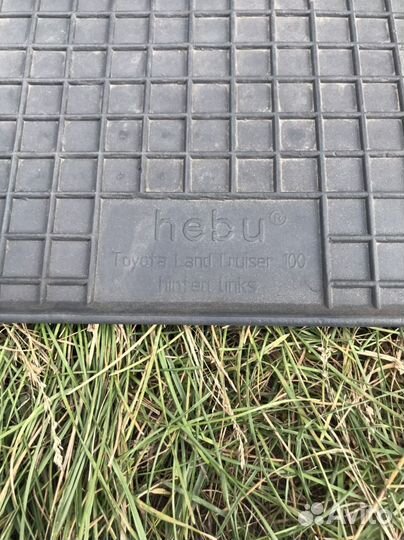 Задние коврики резиновые