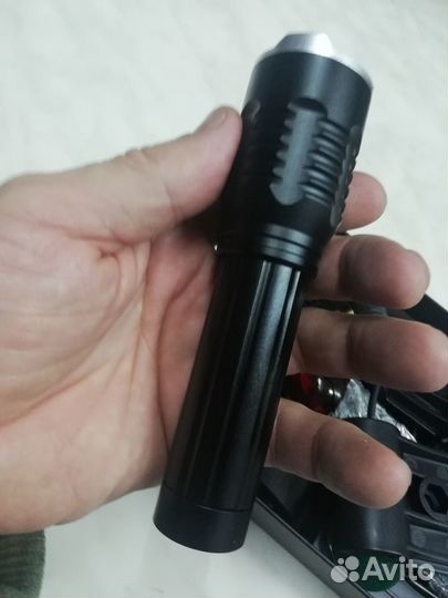 Подствольный светодиодный фонарь 