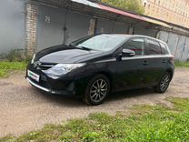 Toyota Auris 1.6 CVT, 2013, 165 000 км, с пробегом, цена 1 130 000 руб.