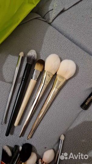 Кисть доя макияжа