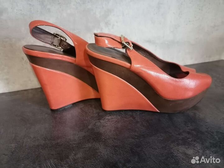 Босоножки женские