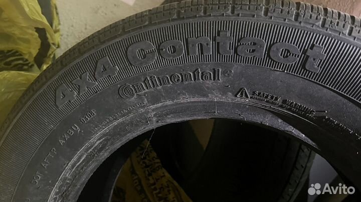 Continental Conti4x4Contact 215/65 R16 98H