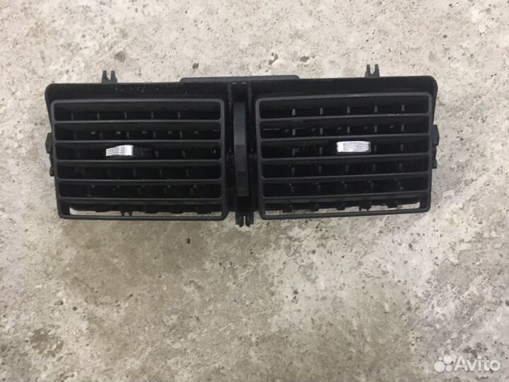 Дифлектор воздушный Peugeot 307 (2870)