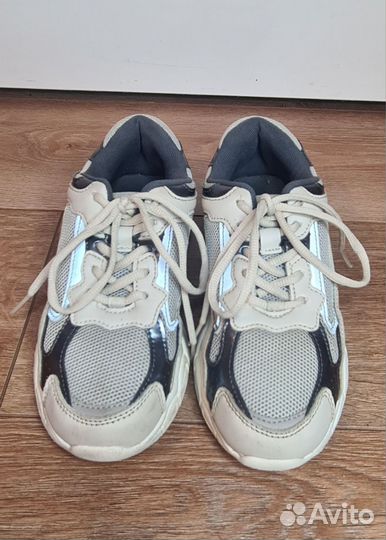 Кроссовки 37