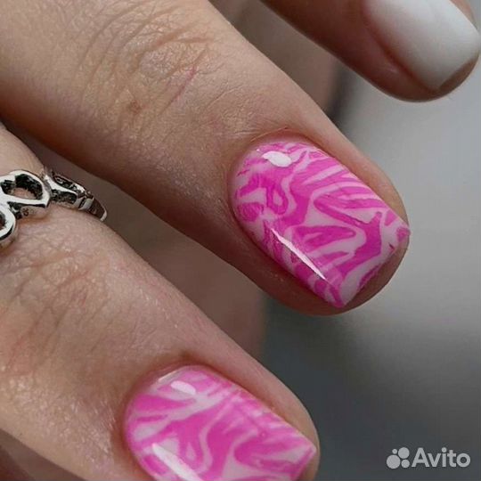 Наращивание ногтей, педикюр