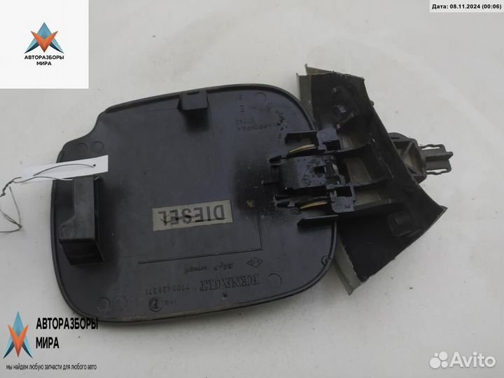 Лючок топливного бака Renault Scenic рест. 2001