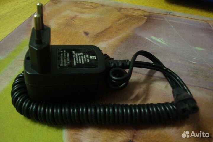 Зарядное устройство