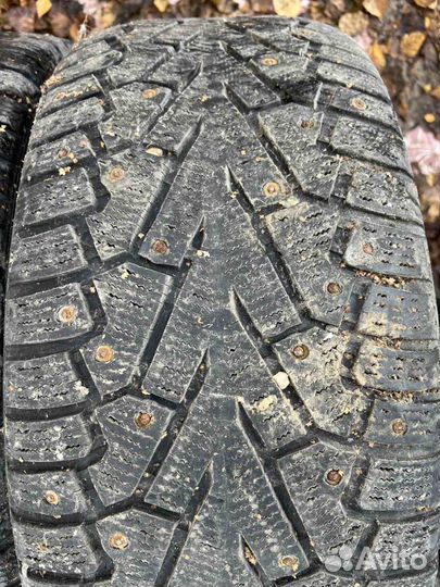 Pirelli Ice Zero 275/45/20