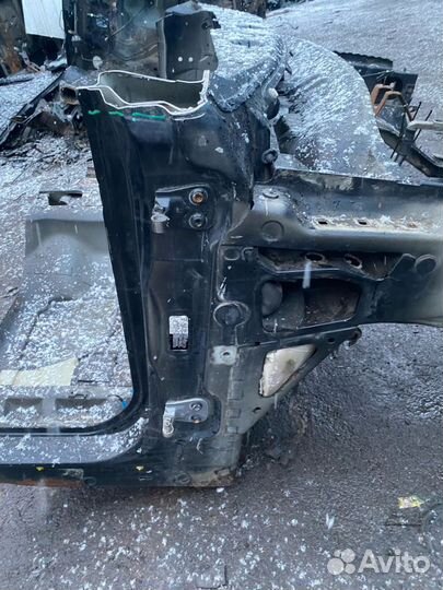 Лонжерон передний правый