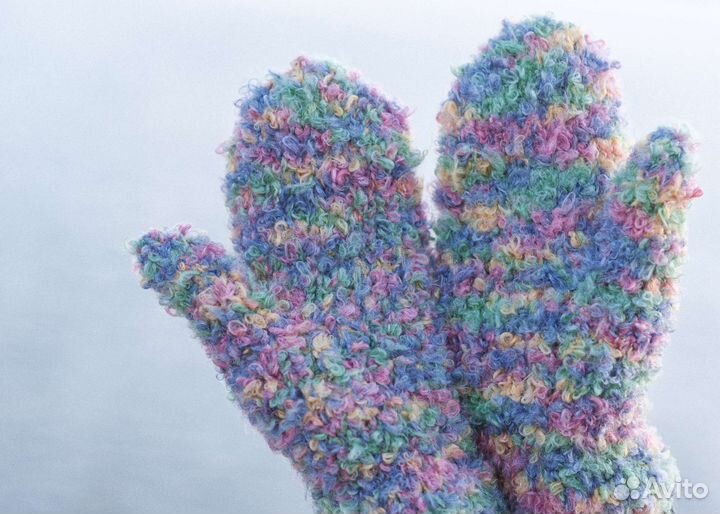 Варежки вязаные женские из букле