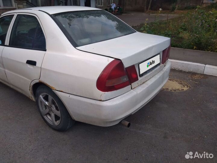 Mitsubishi Lancer 1.3 МТ, 1996, 305 000 км