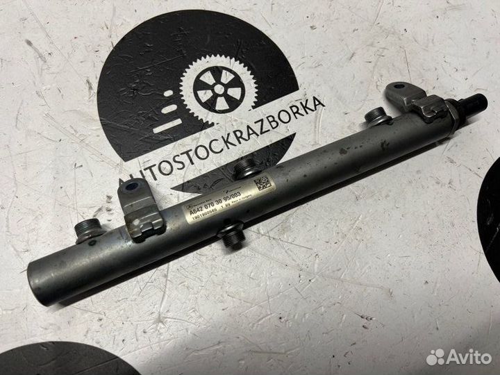 Рампа топливная Mercedes-Benz X-Class W470 OM642