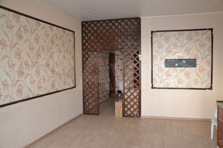 2-к. квартира, 81,2 м², 2/6 эт.