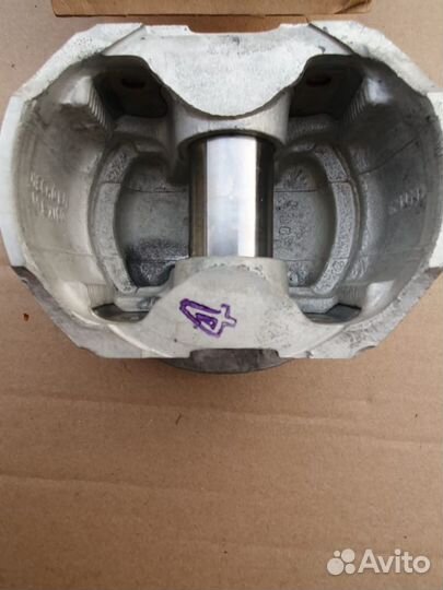 Поршени Mercruiser 3.0L первый ремонт 0.20