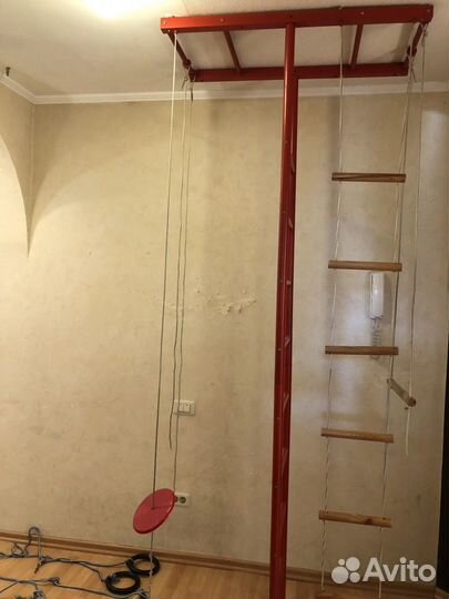 Спортивный комплекс - отличный подарок ребёнку или