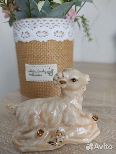 Статуэтка фарфор коза