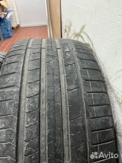 Pirelli Scorpion Zero 275/40 R21 и 315/35 R21