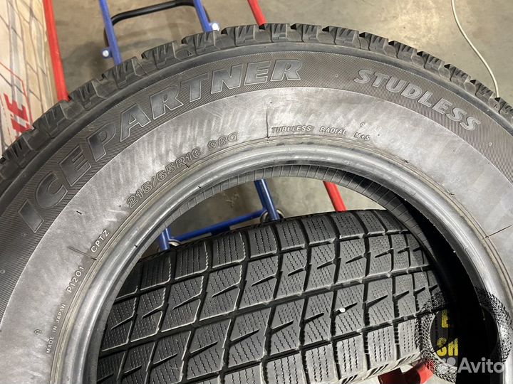 Bridgestone Ice Partner 215/65 R16