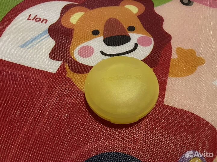 Накладки на грудь medela