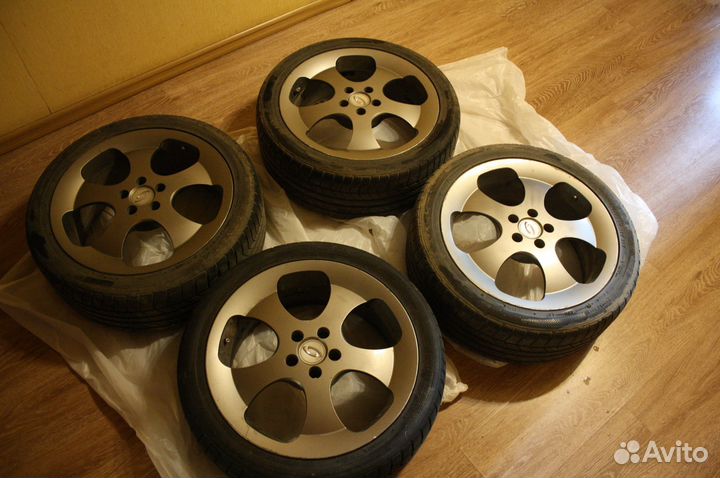 Японские литые диски Enkei Square R17