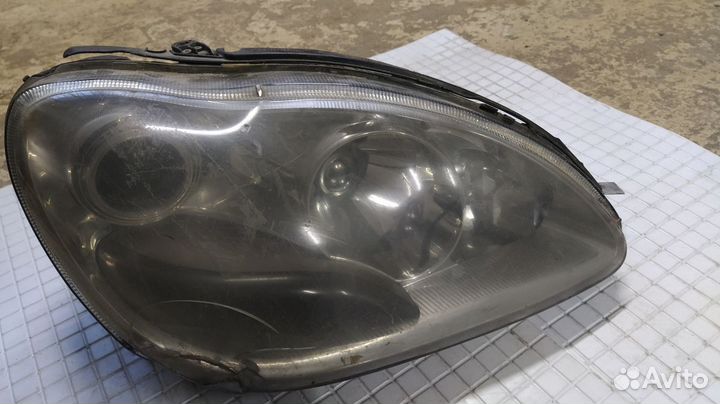 Фара правая от Mersedes Benz w220