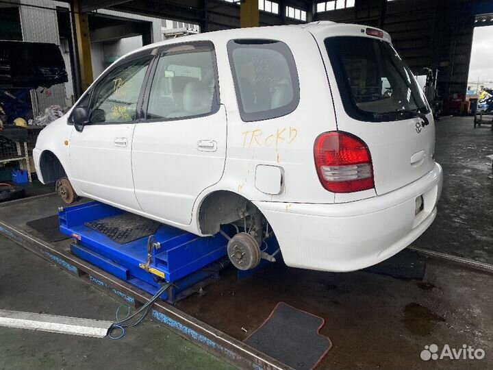 Петля капота Toyota Corolla spacio AE111N