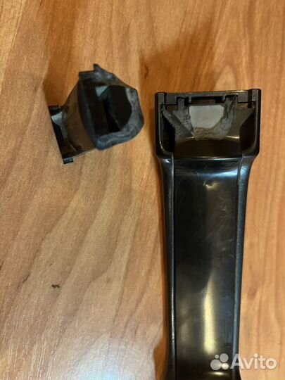 Внешняя дверная ручка на Nissan Juke