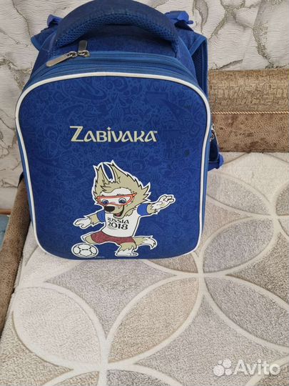 Школьный рюкзак