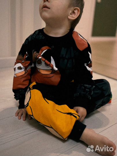 Спортивный костюм для мальчика zara 98