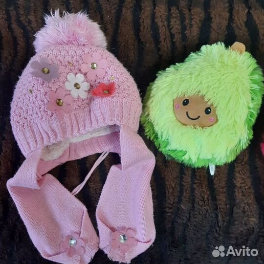 Шапки зима и осень от 2 ух лет до 4 лет