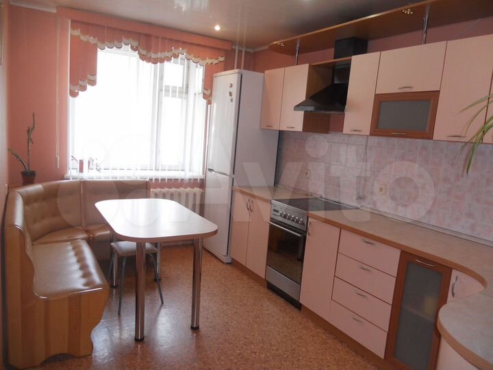 1-к. квартира, 42 м², 4/10 эт.